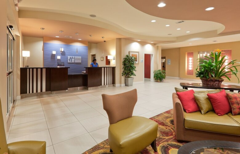 Hotel Holiday Inn Express And Suites Winona North