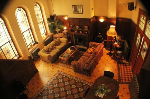 Hostal La Flamenca Inn