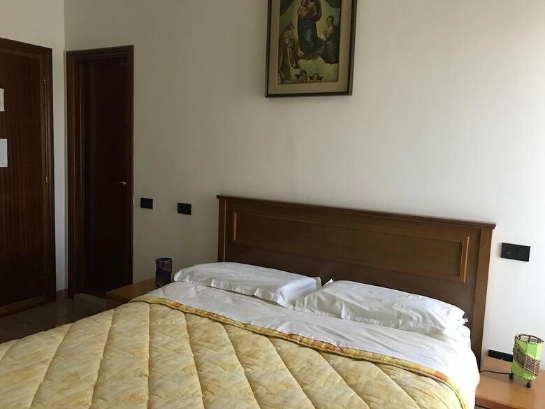 Hotel Camere Rosignoli