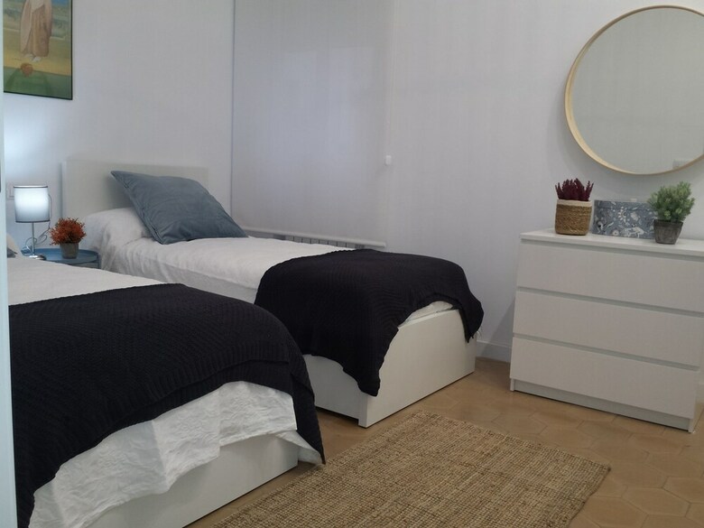 Deluxe Cruz Conde Apart. 2 Dorm. 2 Ba�os