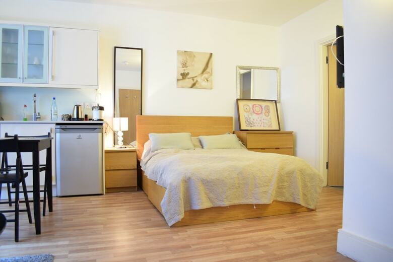 Apartamentos Spacious Studio Flat In Central Kensington