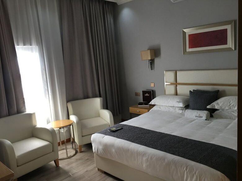 Prestige Hotel