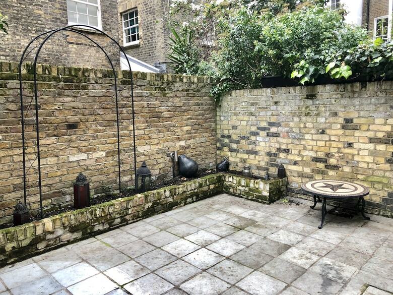 Claverton Street Apartment