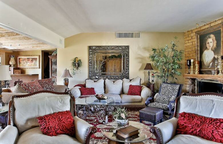 Ellen's Paradise Retreat