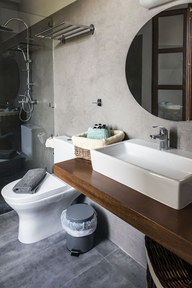 Apartamentos Syros Wellness Luxury Suites