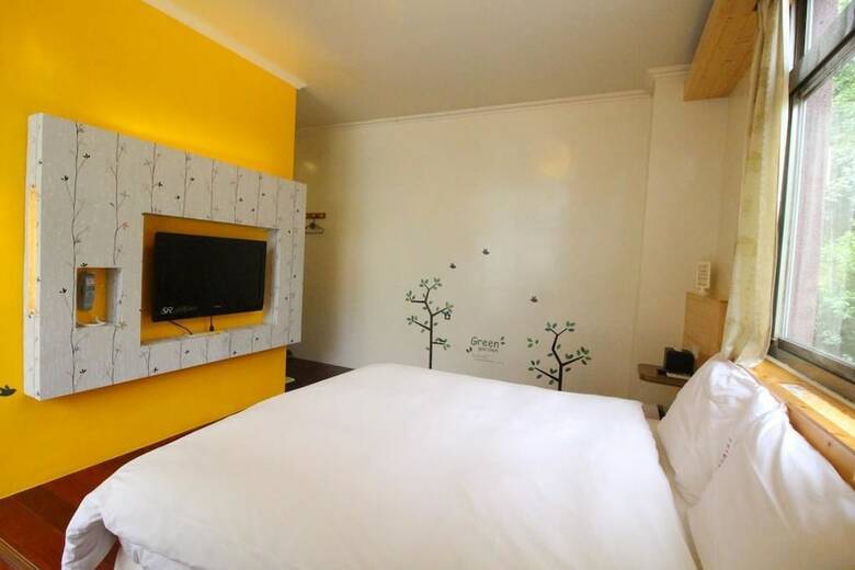 Cocos Hot Spring Hotel