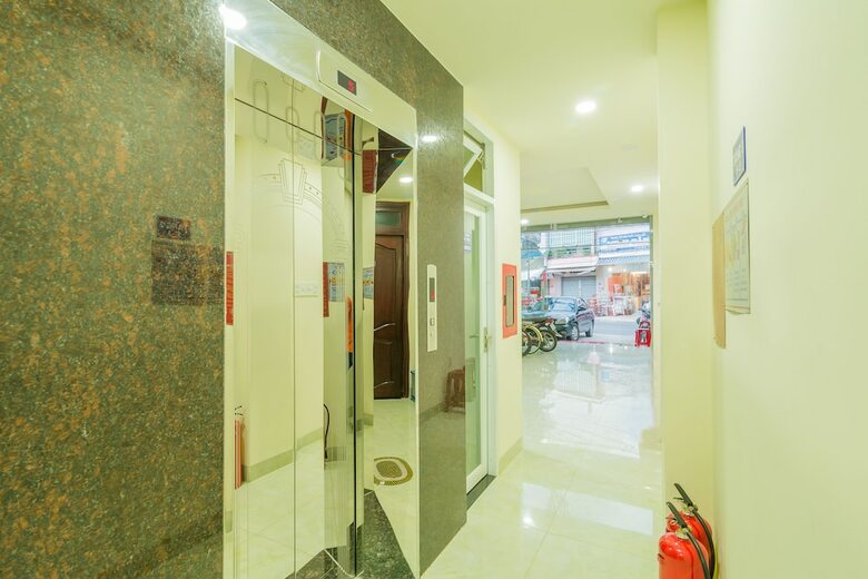 Oyo 176 374 Hotel