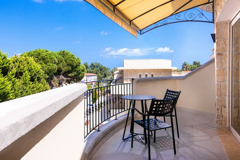 Hotel Neikos Mediterraneo
