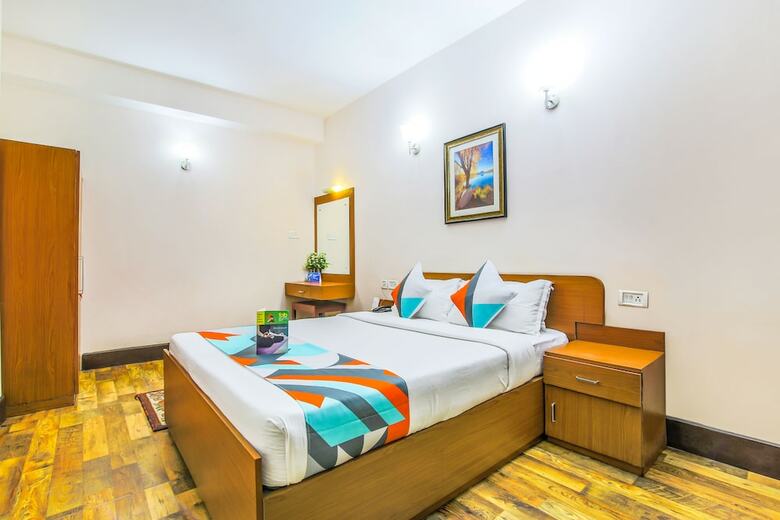 Fabhotel Red Cherry Residency