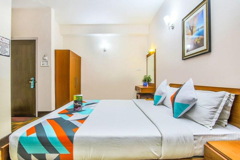 Fabhotel Red Cherry Residency