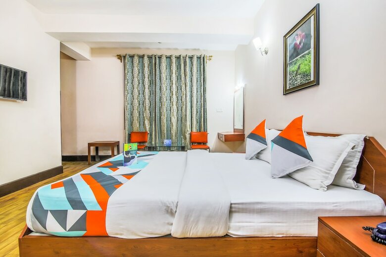 Fabhotel Red Cherry Residency