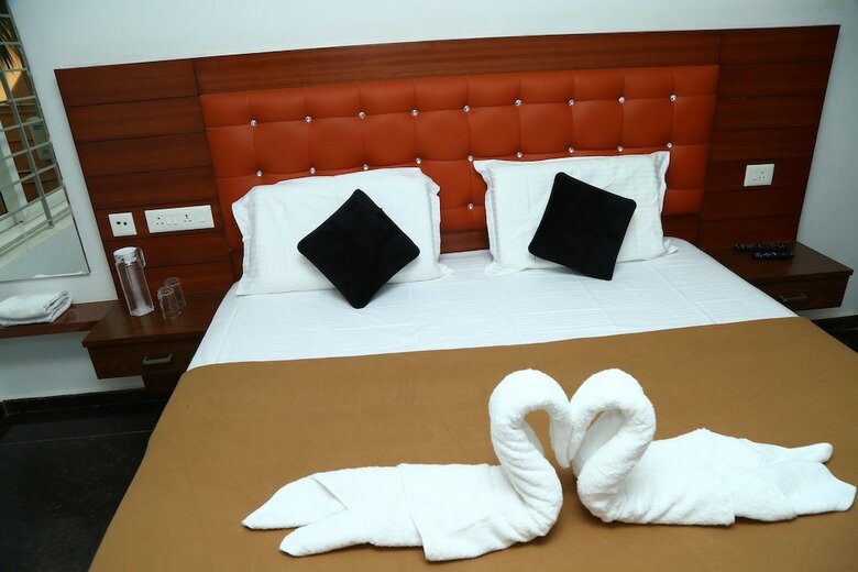 Hotel Sri Sai Residency