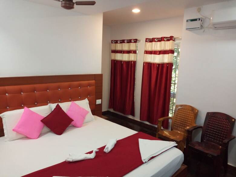 Hotel Sri Sai Residency