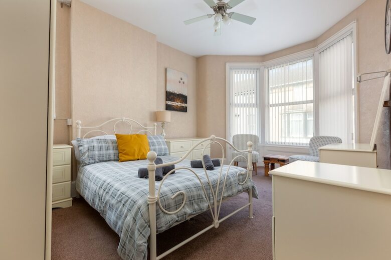 Bromley Central Holiday Home