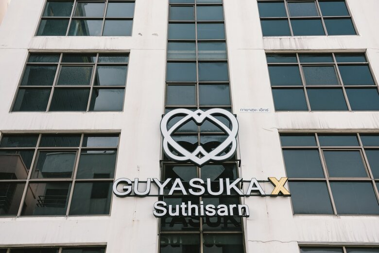 Hostal Guyasuka X Suthisan - Hostel