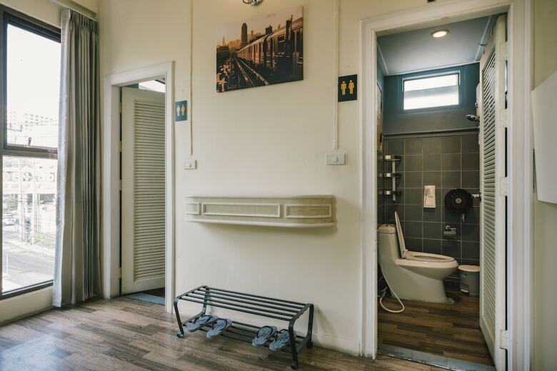Hostal Guyasuka X Suthisan - Hostel