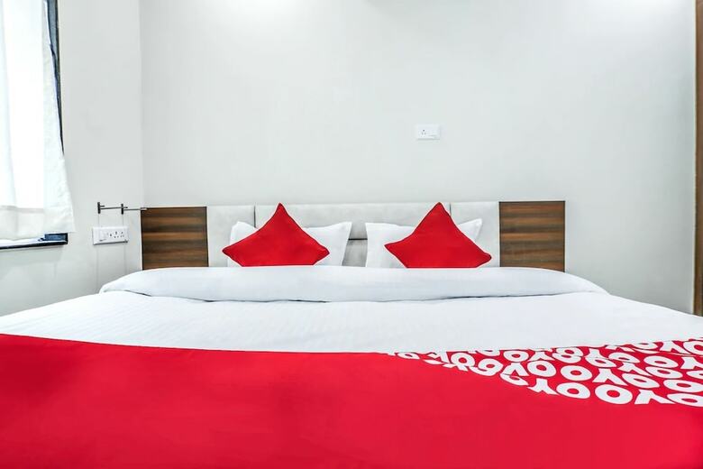 Hotel Pooja Residency