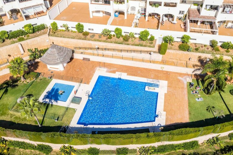 Infinity Sky - Premium Apartment