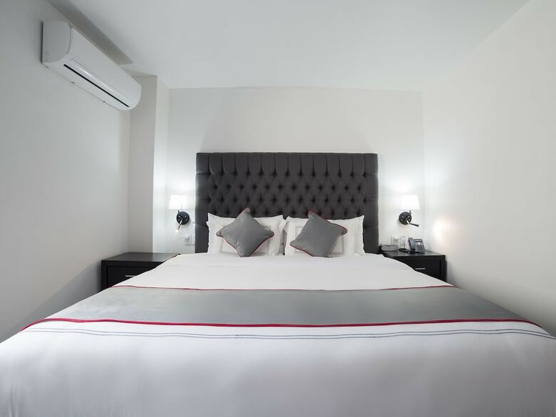 Hotel Arboleda 215