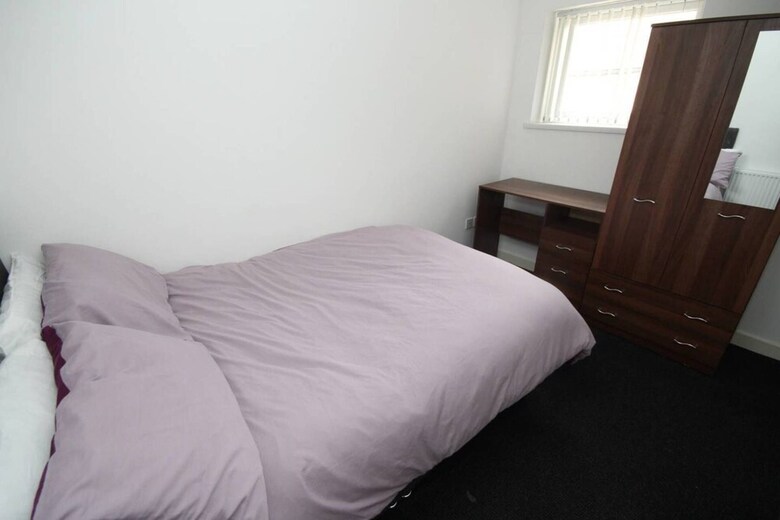 Residencia 6 Bed House, Liverpool
