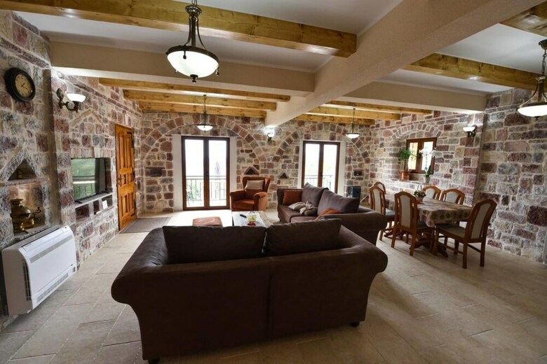 Apartamentos Old Stone House Villas