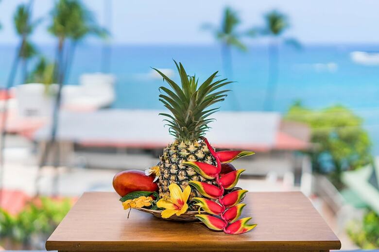 Kona Plaza#402