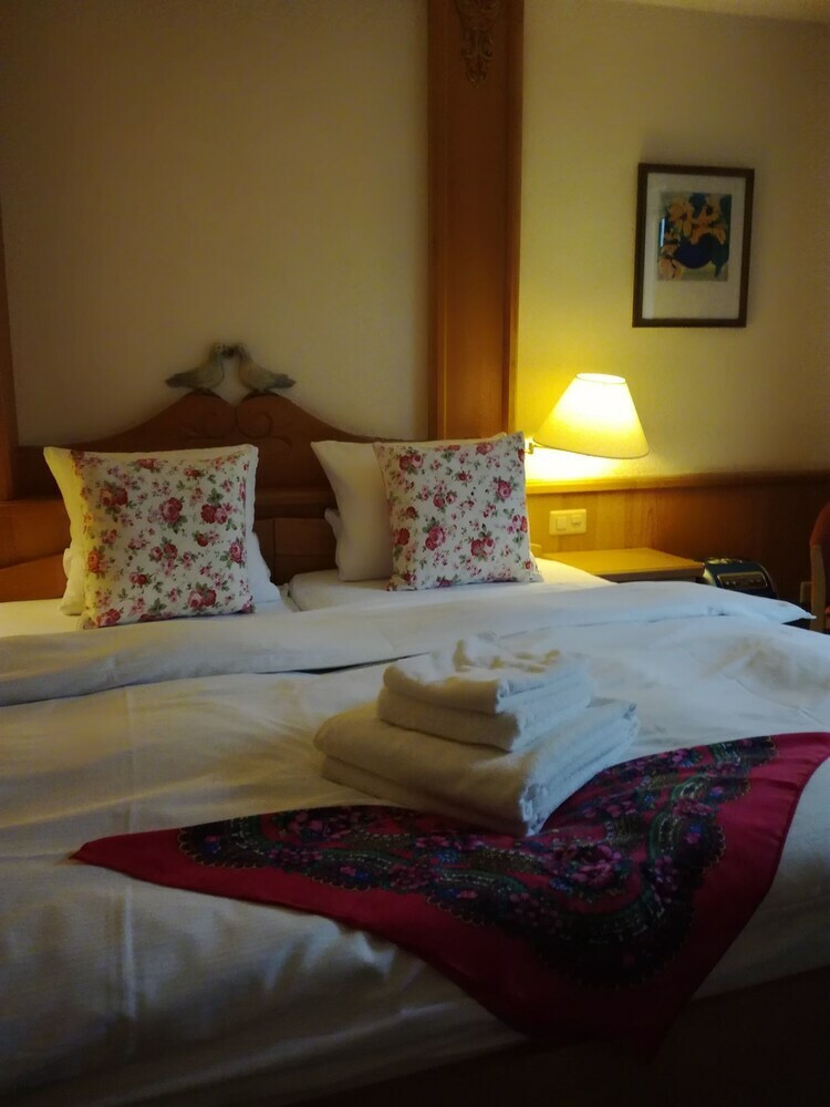 Hotel Grichting Und Badnerhof