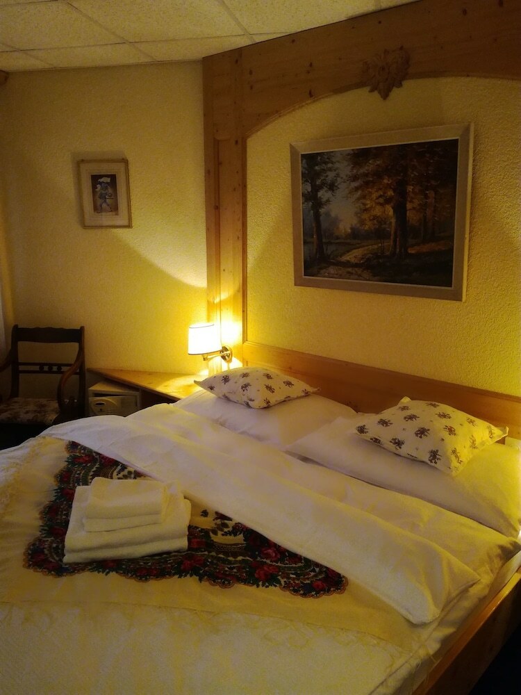 Hotel Grichting Und Badnerhof