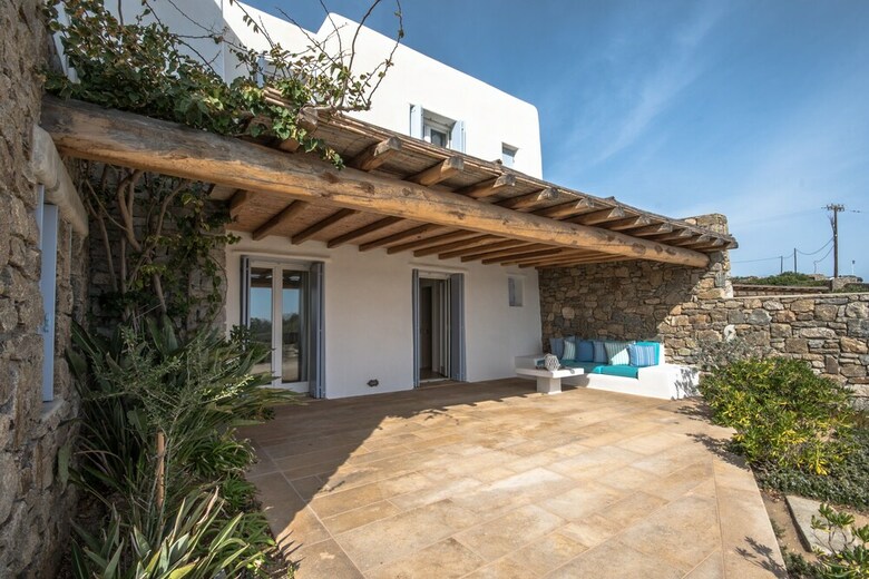 Hera Iconic Mykonian Villa