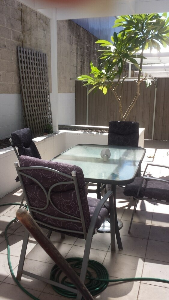 East Central Townhouse Botany