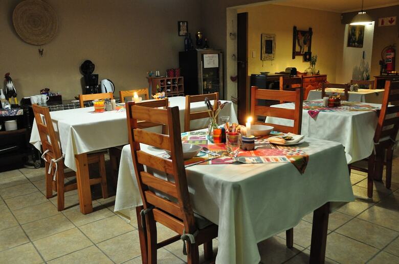Hotel Woodpecker's Inn