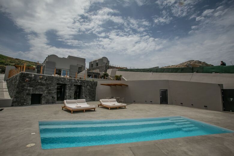 Hotel Melidonia Suites