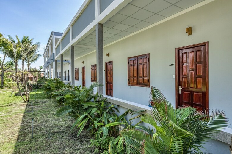 Hotel Honba Lagi Beach Resort