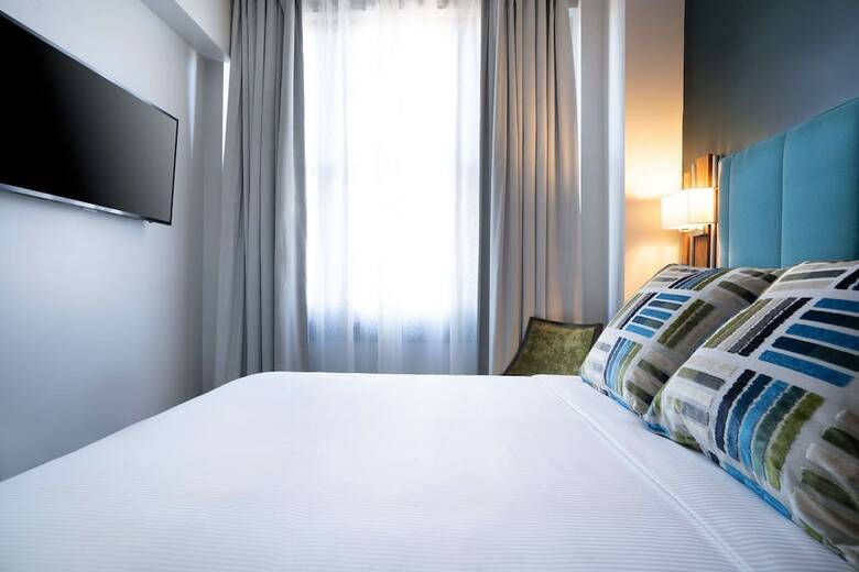 The Esquire Hotel, Ascend Hotel Collection