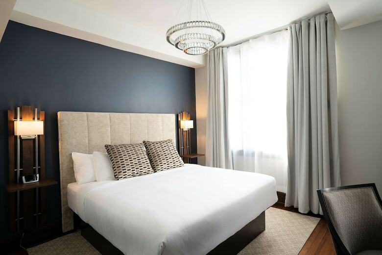 The Esquire Hotel, Ascend Hotel Collection