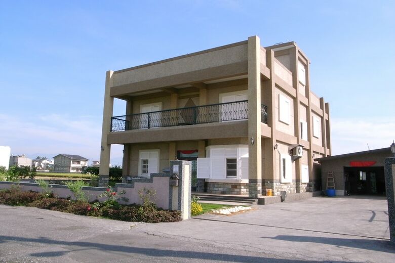Hotel Harmony Village