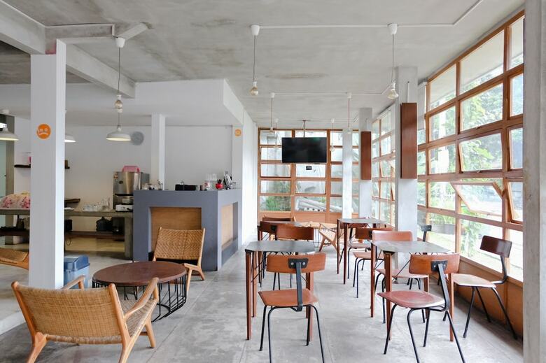 Hostal Oyo 626 Augustina Home