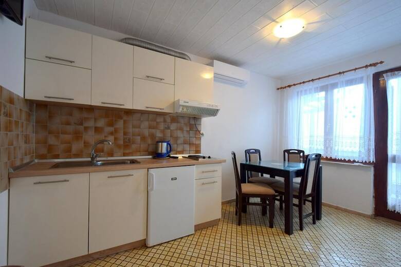 Apartments Buturajac