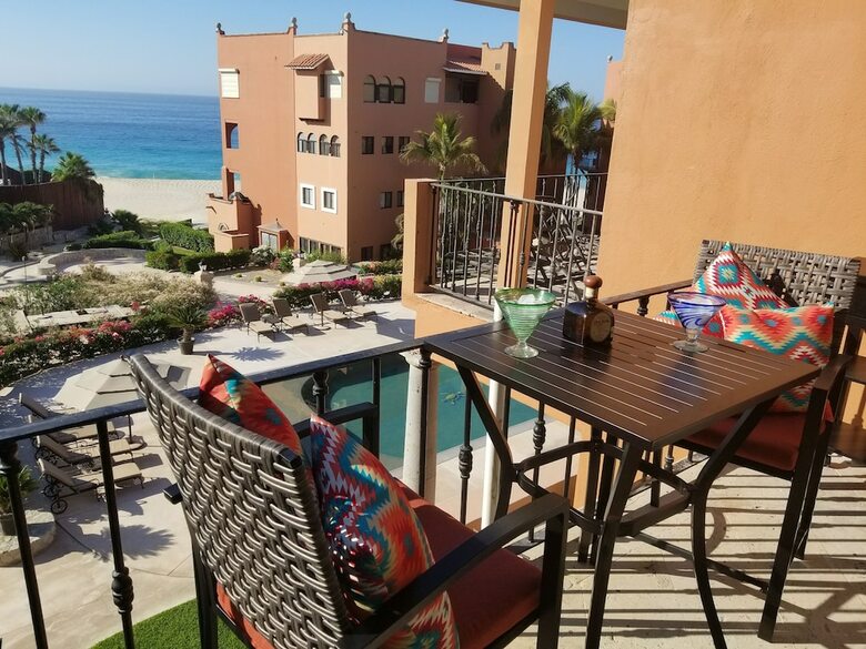 Villa 1 Minute To The Sand