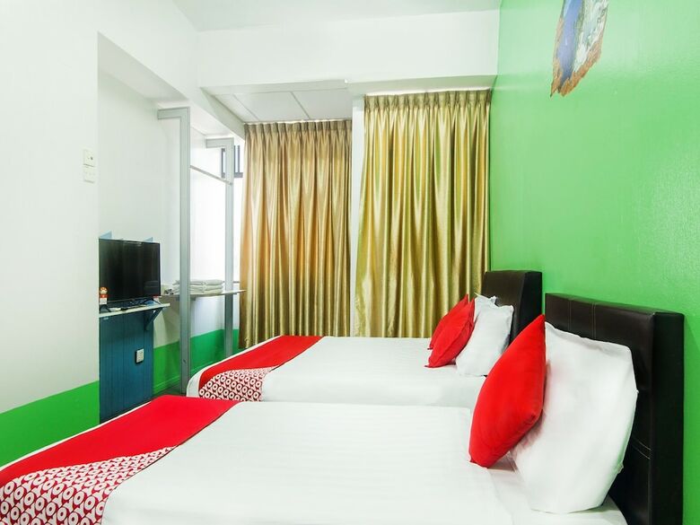 Oyo 880 Hotel Purple Town
