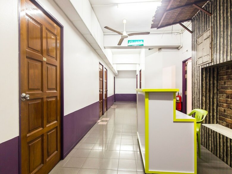 Oyo 880 Hotel Purple Town