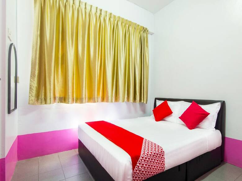Oyo 880 Hotel Purple Town