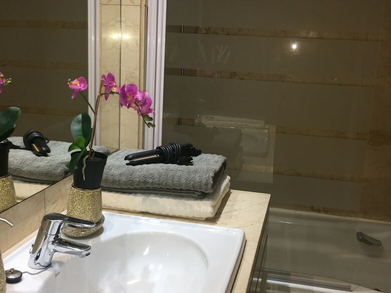 Claustro "las Francesas" Apartamento de Lujo En El Coraz�n de Valladolid
