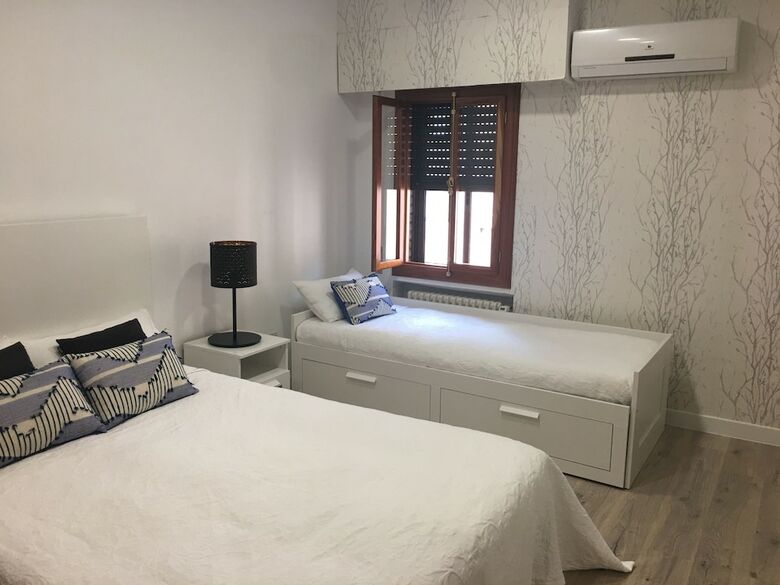 Claustro "las Francesas" Apartamento de Lujo En El Coraz�n de Valladolid