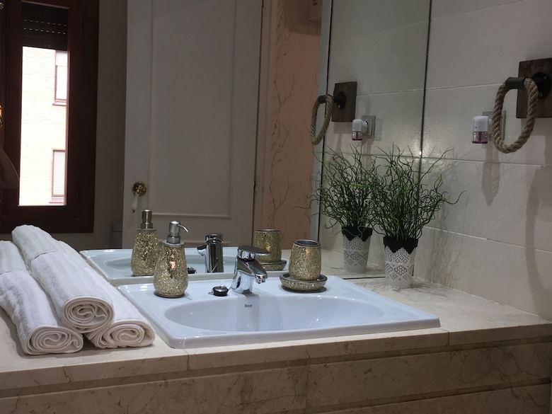 Claustro "las Francesas" Apartamento de Lujo En El Coraz�n de Valladolid