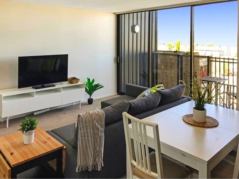 Modern Apartment Wifi Netflix