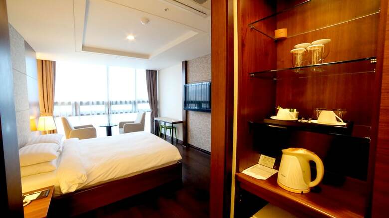 Sunset Business Hotel