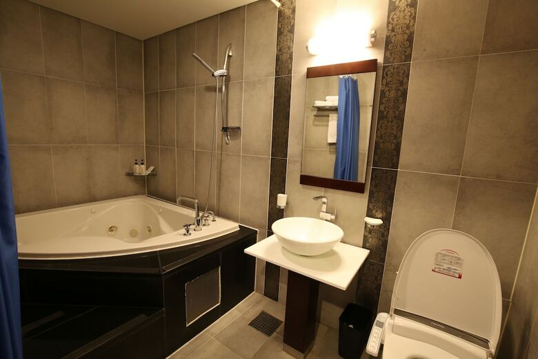Sunset Business Hotel