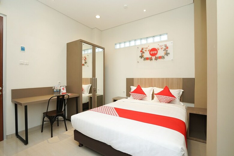 Hostal Oyo 614 Graha 8 Syariah