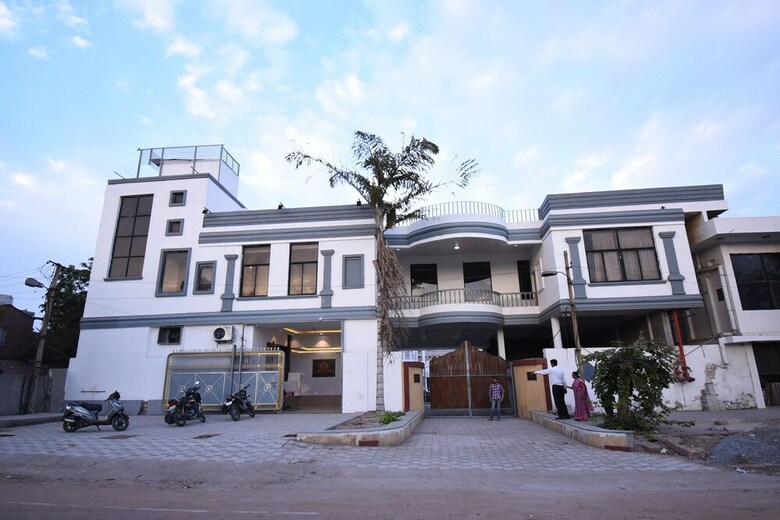Hotel S B Excellency